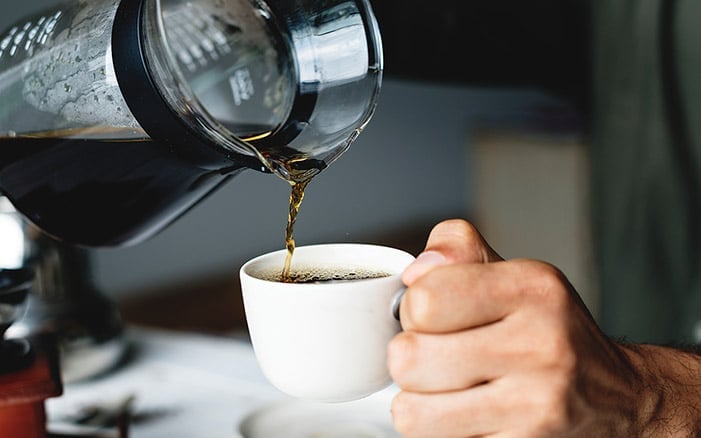 Should You Consume Caffeine During Training Sessions and Races?